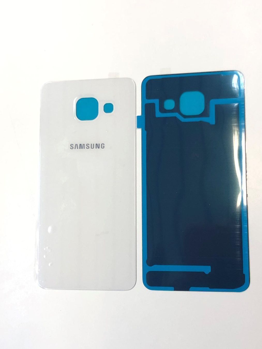 Samsung Telefoni cellulari / Smartphones: Samsung Galaxy A3 2016 Akkudeckel weiss – Nuovo e nell'imballaggio originale da bern venduto da reptechnic
