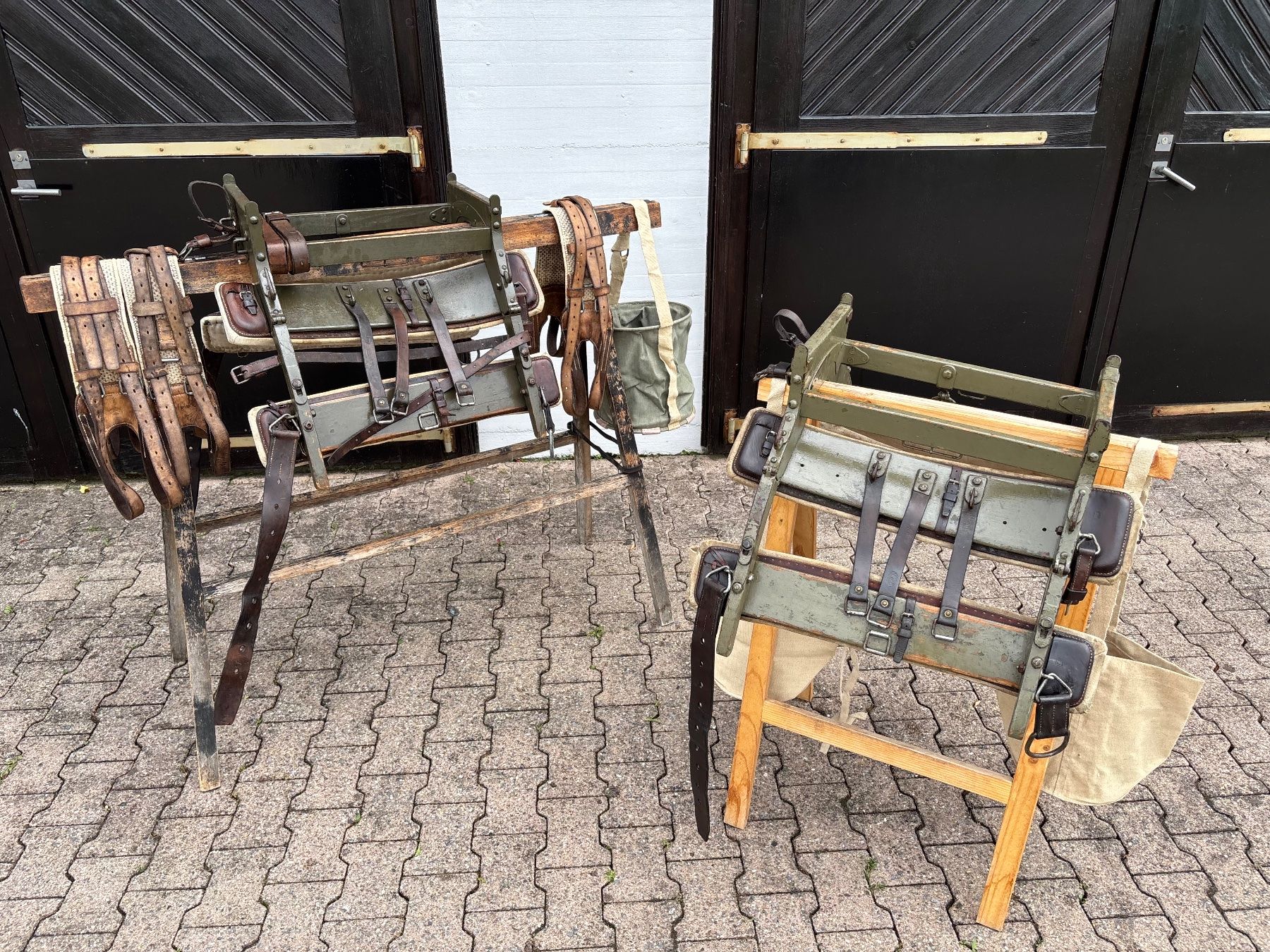 Kutschen: 2 original Bastsättel Schweizer Militär – Gebraucht aus Feldbach von Olive1 4