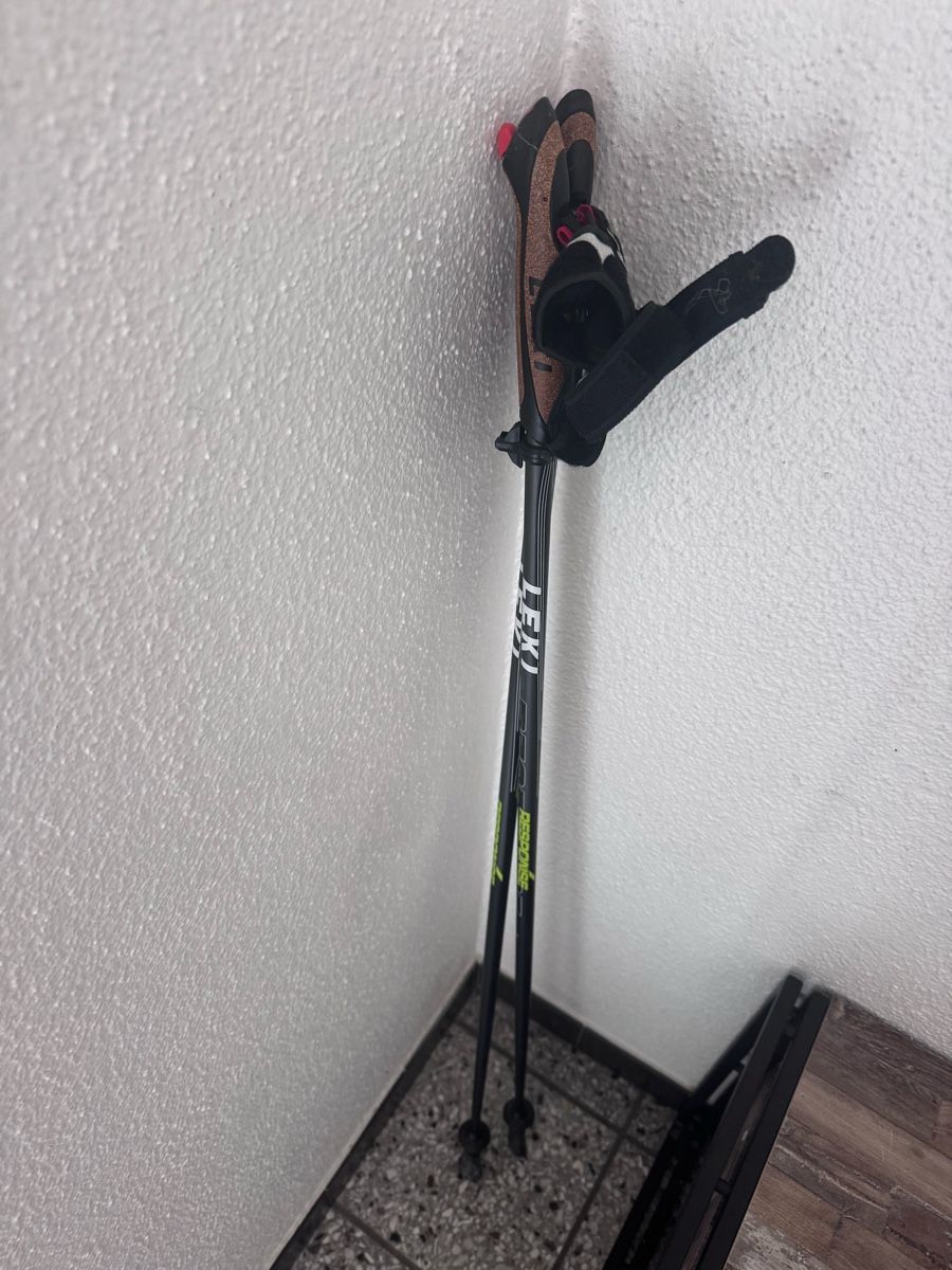 Leki Bâtons de marche:  Nordic Walking Stoecke  – D'occasion à Muotathal par mianyc 3
