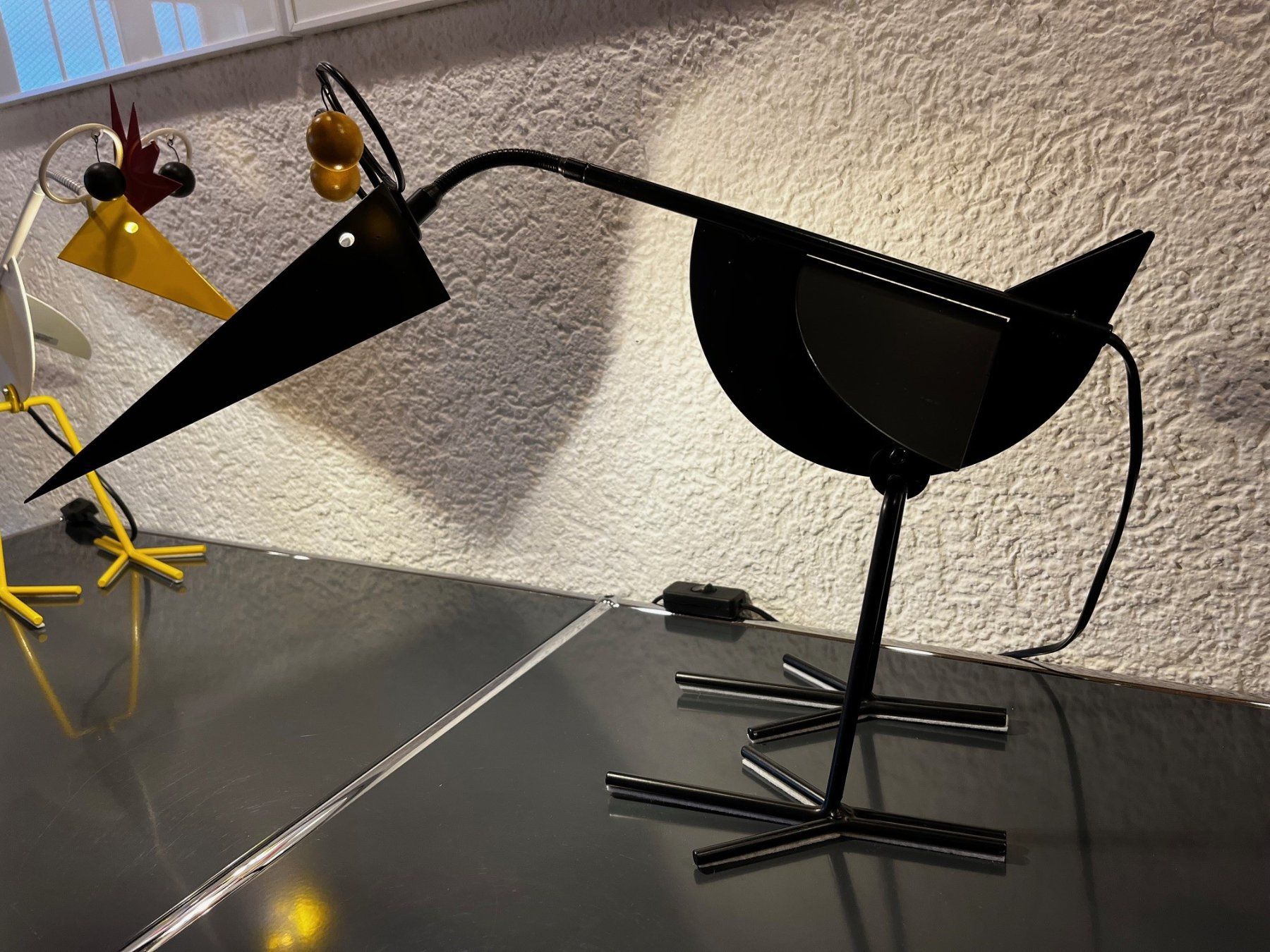 Lampade: Optelma OA 2 Vogel Lampe Rabe – Usato da Liebefeld venduto da Dr.Eames 2