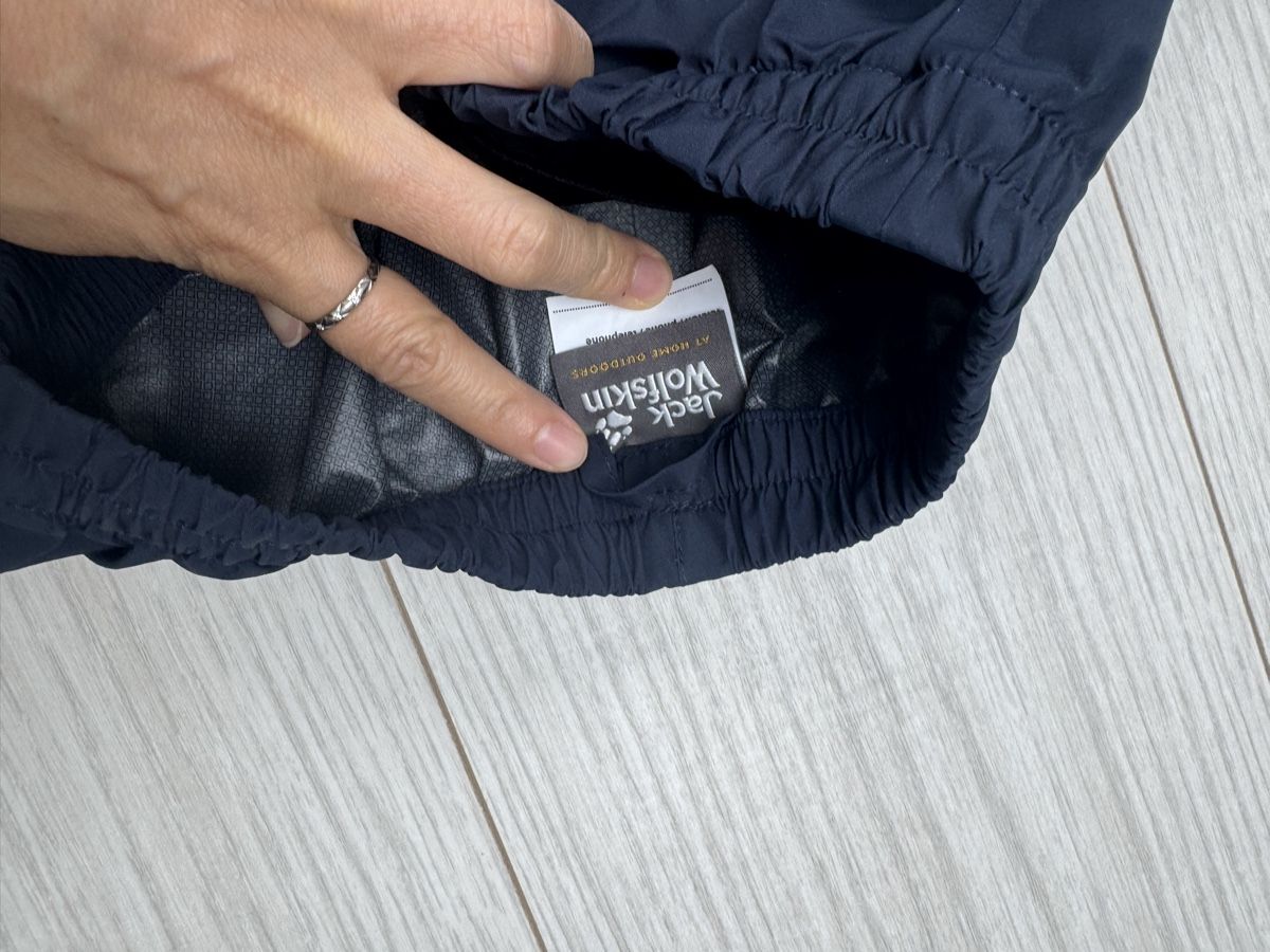 Jack Wolfskin Pantaloni: Jack wolfksin Regenhose gr. 140 – Usato da Basel venduto da mimi8668 1
