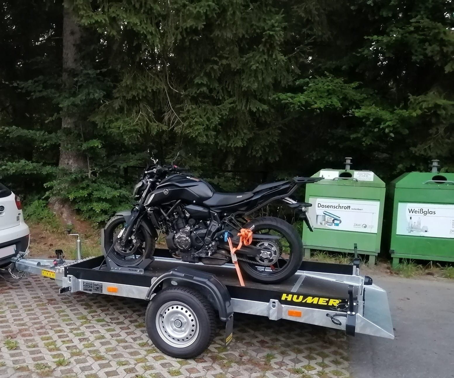 Rimorchi: Motorrad Anhänger Humer Liftomat – Usato da Zweidlen venduto da bassersdorf06 1