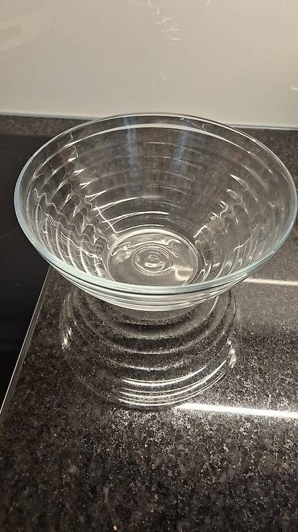 Schalen: Schüssel / Salatschüssel – Gebraucht aus Rüschlikon von samuelba