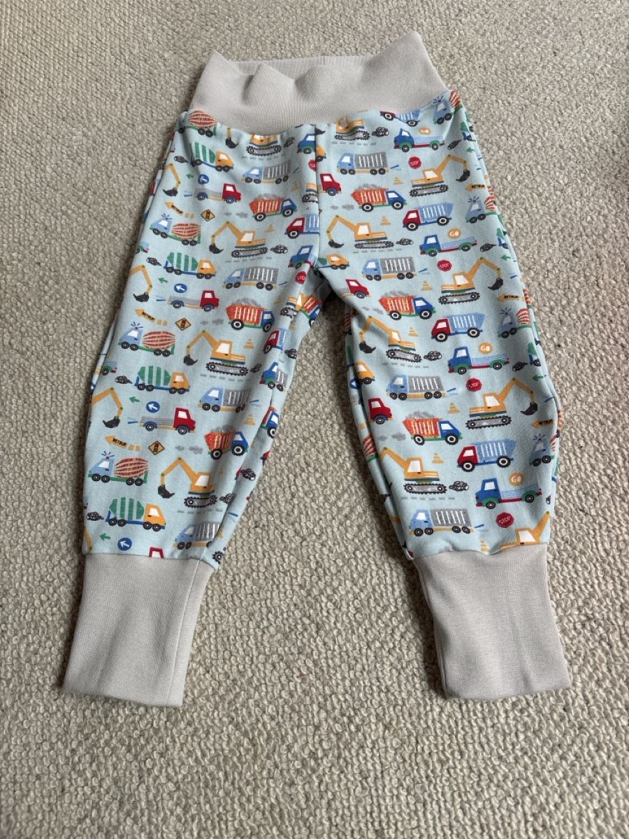 Pantaloni: Neue Handmade Pumphose 86/92 – Nuovo e nell'imballaggio originale da Latterbach venduto da eselin23