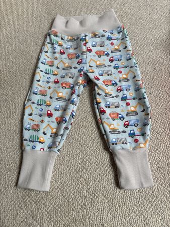 Neue Handmade Pumphose 86/92