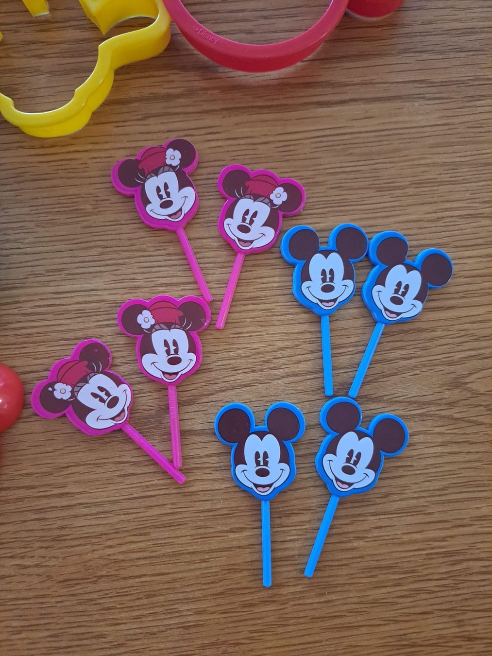 Backformen: Backset Mickey mouse, Tortenform, Lollipops, Keksform – Gebraucht aus Massagno von Michaela.F 3