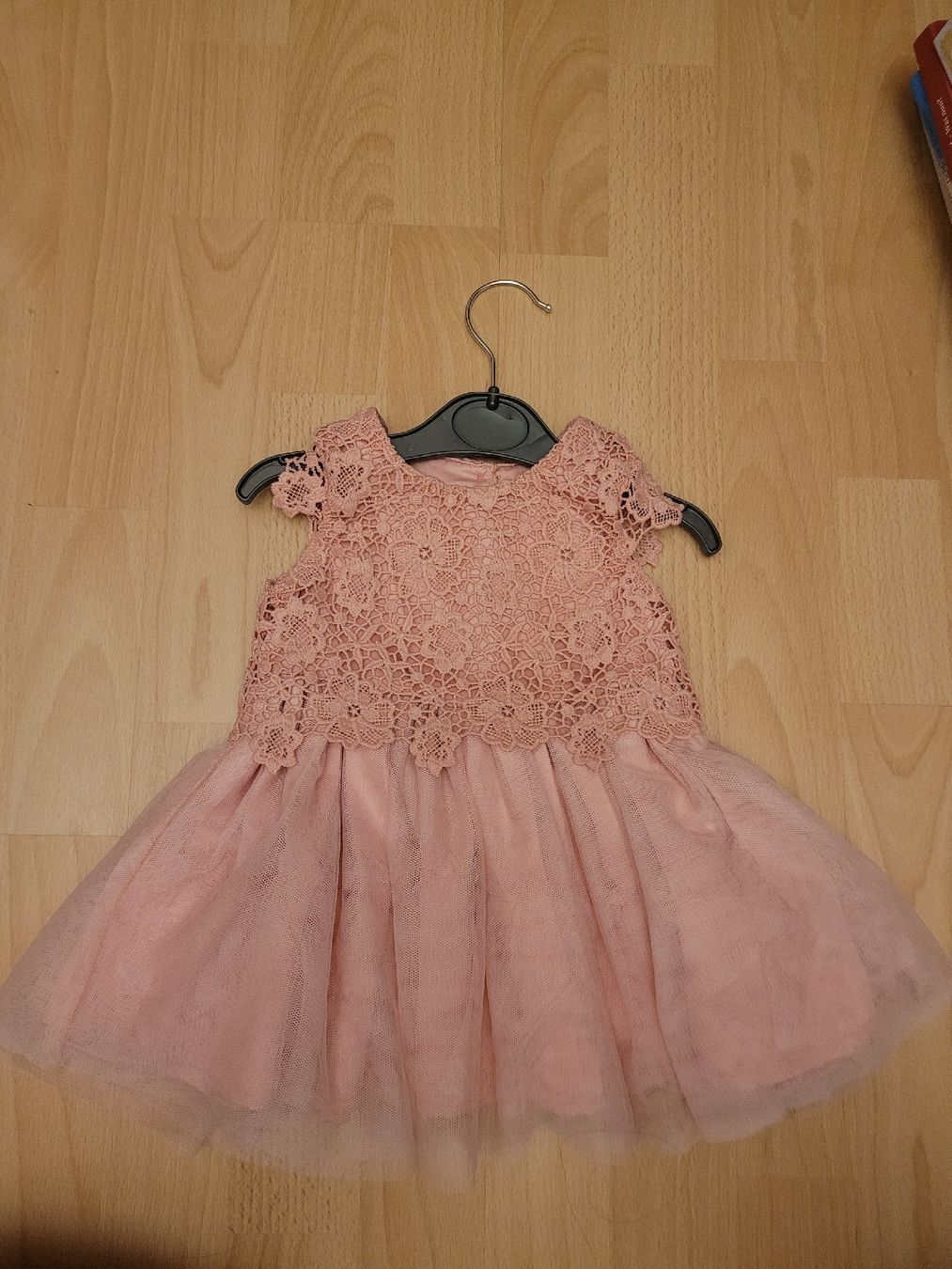Vestiti & Gonne: Kleid neu! gr. 68 – Usato da Perlen venduto da Safari_23
