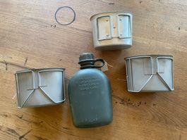 Lot de gourde et tasses type US army