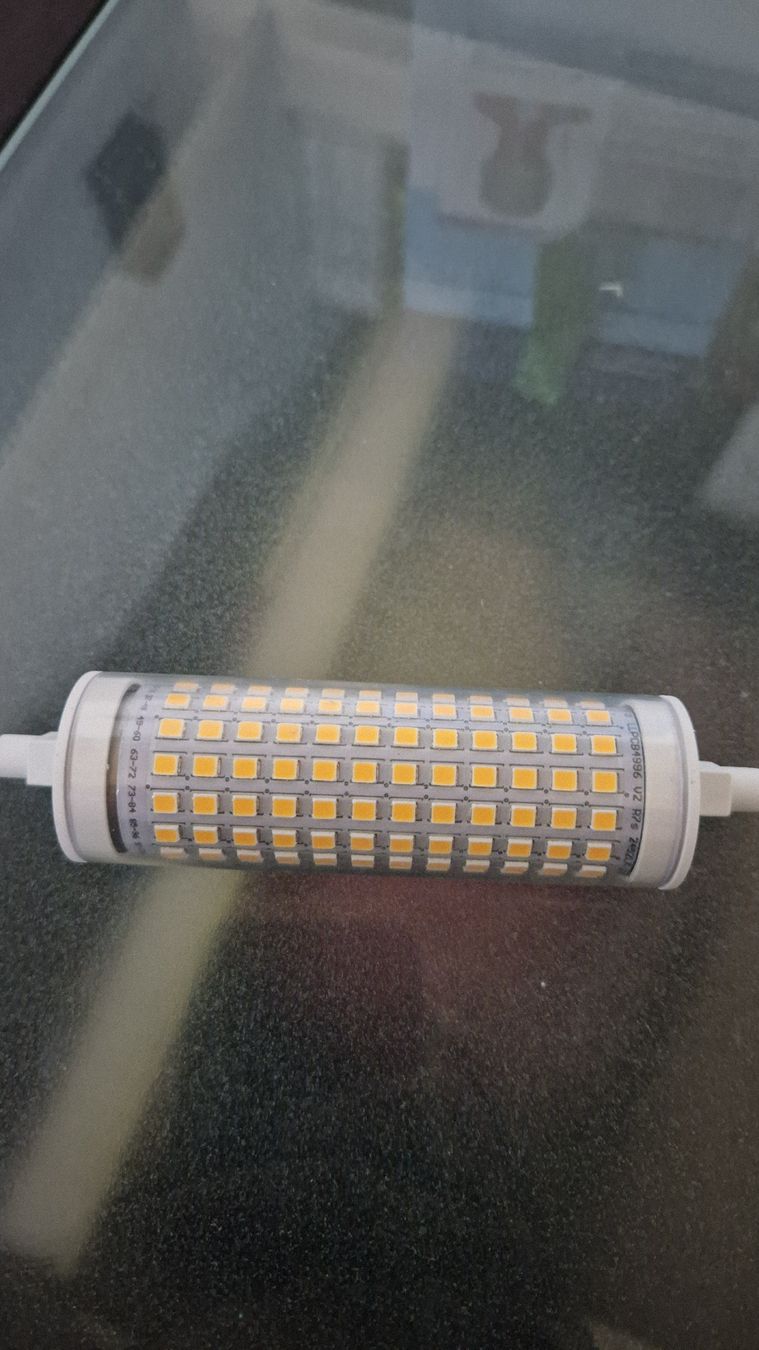 Osram Lampade: Osram Led Line R7S, 2452 lm – Nuovo e nell'imballaggio originale da Appenzell Meister. venduto da Morize98 2