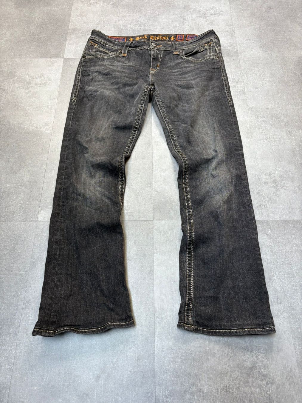 Jeans: Rock Revival Bootcut Flared Jeans - Grösse XL/31 – Nuovo (secondo la descrizione) da Werdenberg venduto da hase.vintage 1