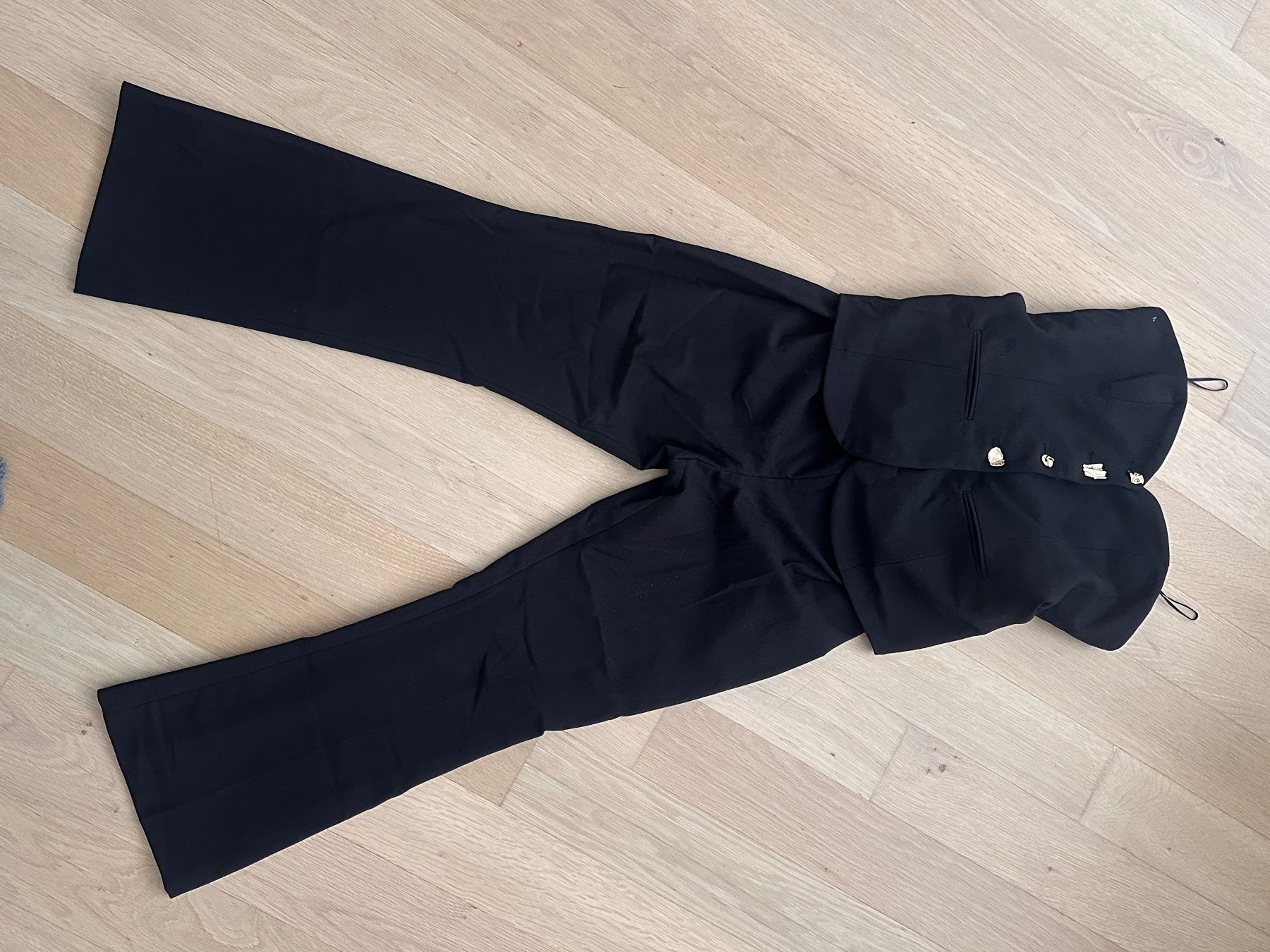 Jumpsuits: Zara Overall – Gebraucht aus Dübendorf von eld_5pbv