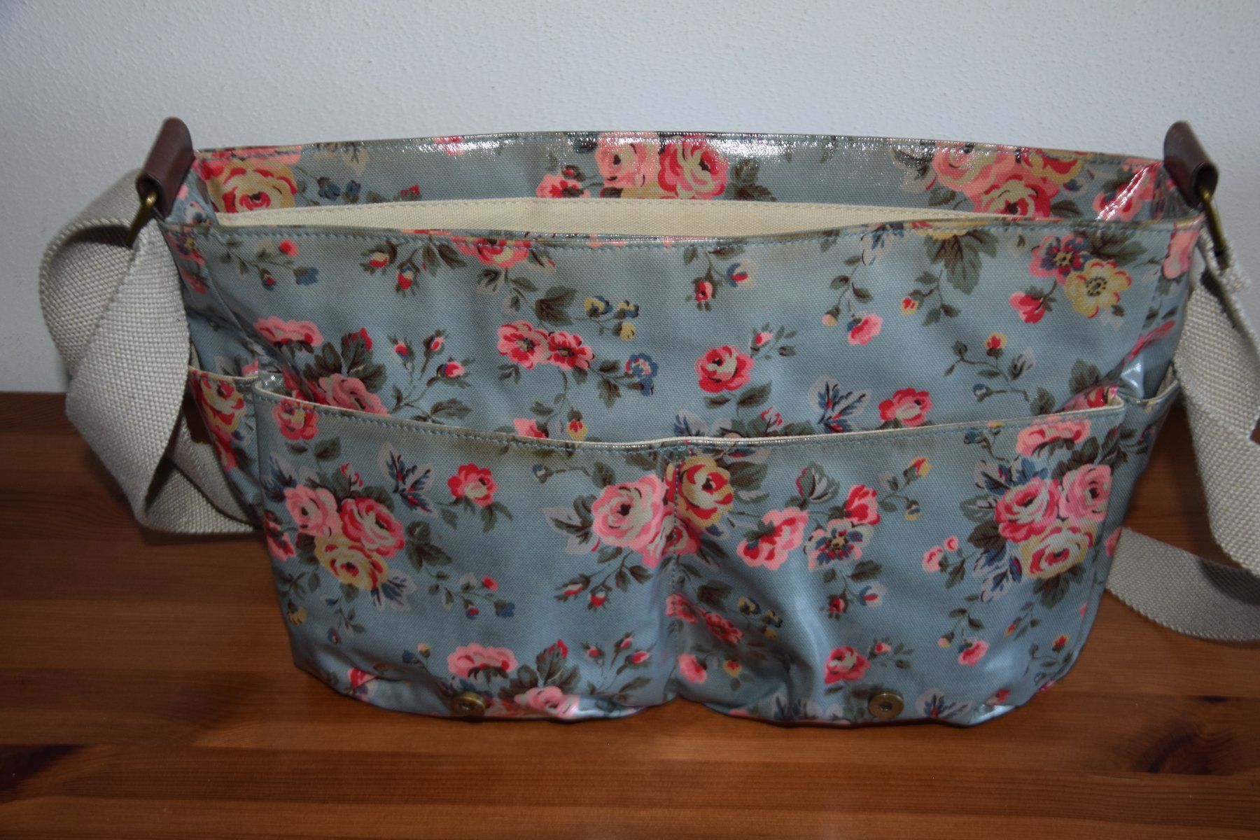 Borse da donna: Umhängetasche Cath Kidston London mit Blumenmuster – Usato da Mezzovico venduto da finsteraar 3