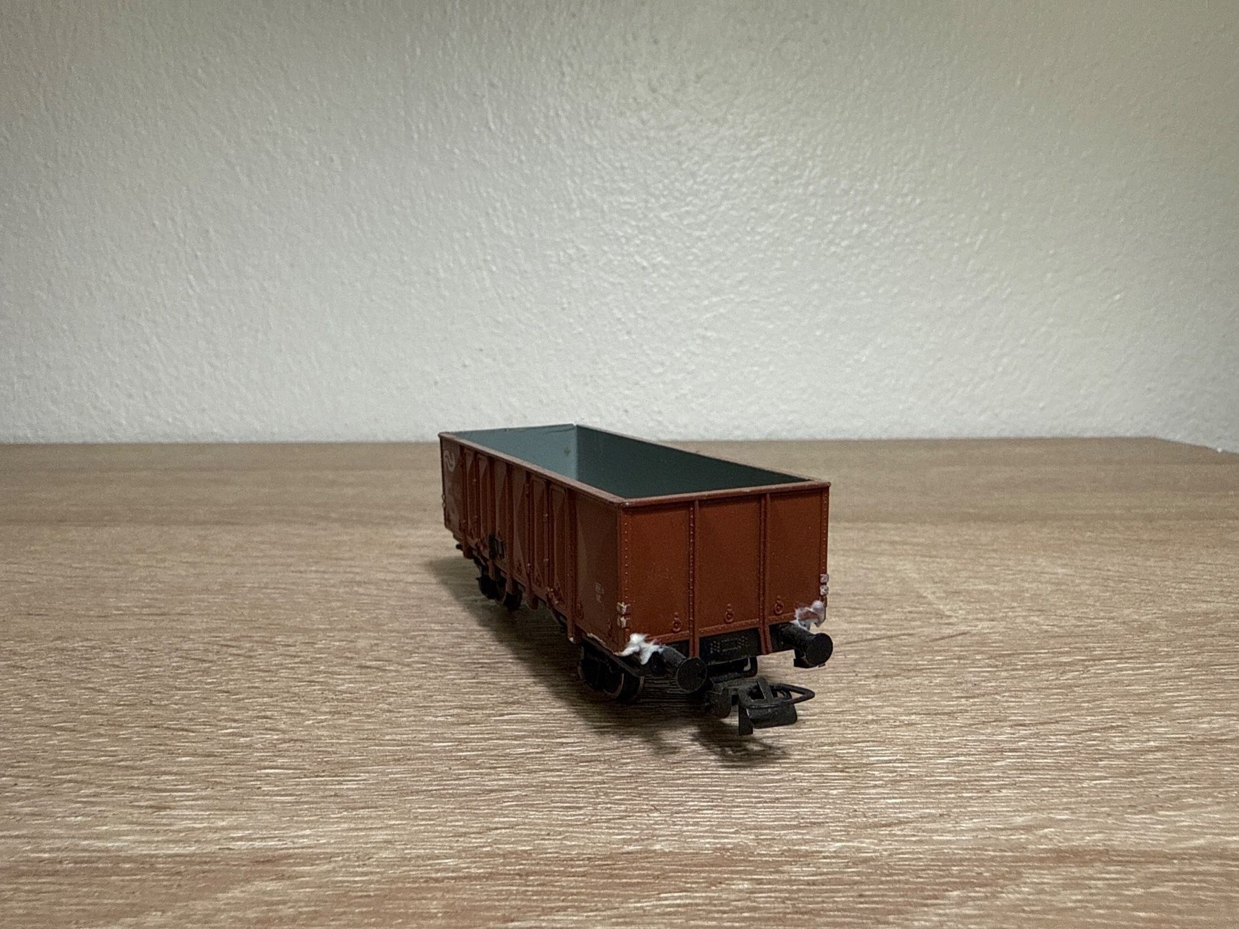 Piko Modellini di ferrovie: Piko Güterwagen SNCF H0 (33) – Usato da St-Aubin-Sauges venduto da Lo_Go 3