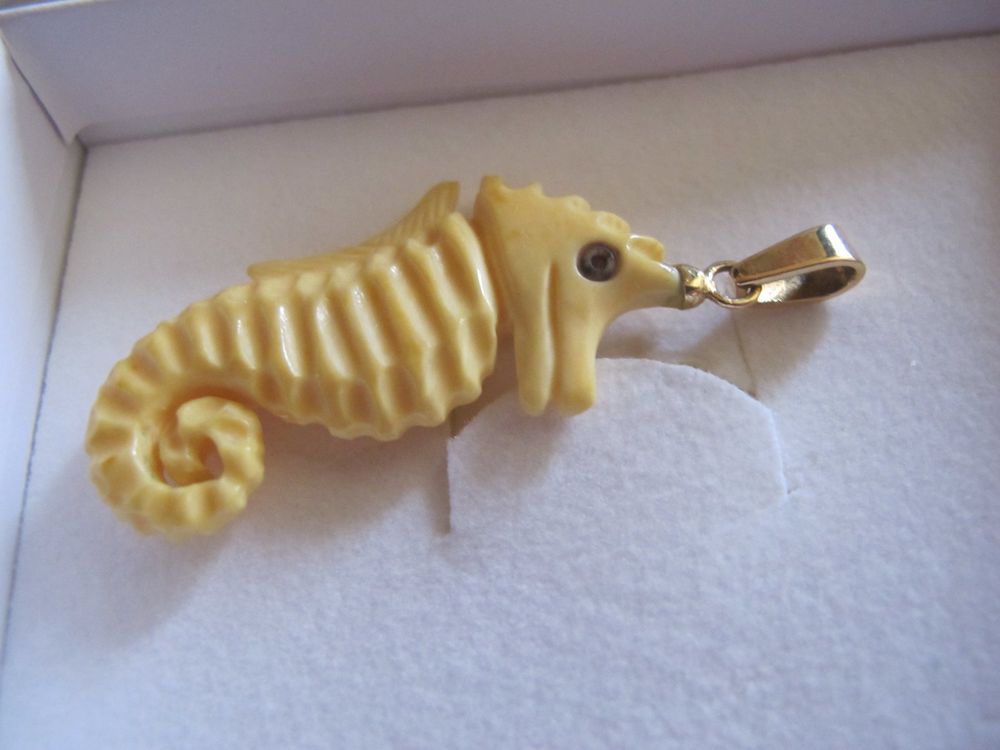 2 Stück Seepferd Brosche Gold Mit Perlen - Seepferdchen Brosche 4,8x2cm