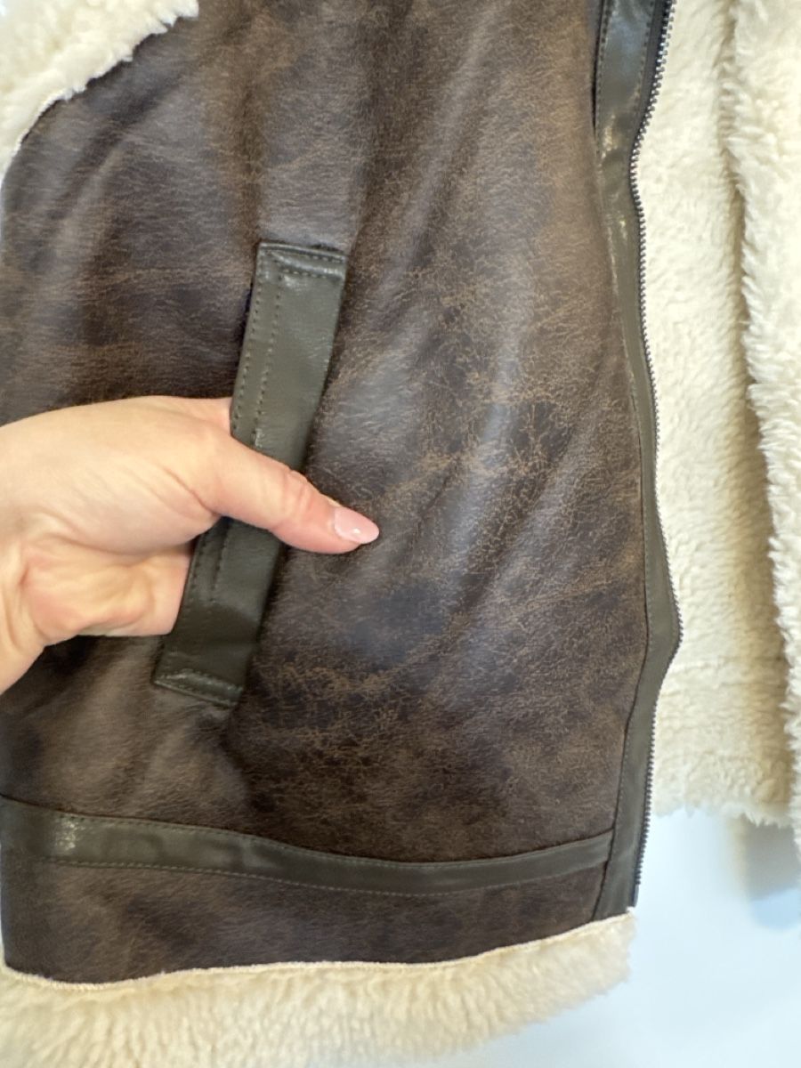Gilets & Westen: Winter Faux Leather Vest Shearling Lining M - Warm! – Gebraucht aus Beringen von Edu-Nati 4