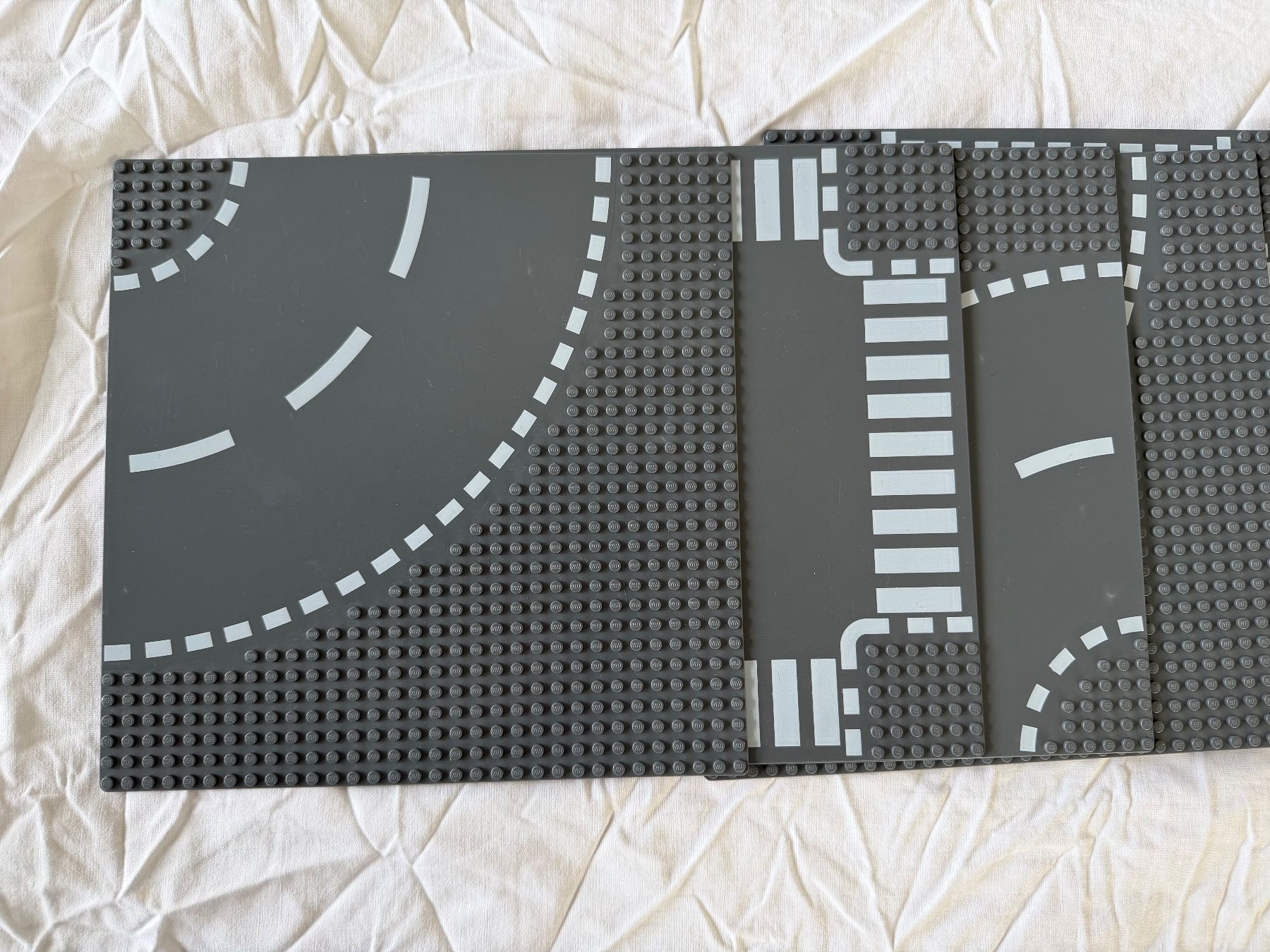 Lego Kit di costruzioni: Baseplate Road – Usato da Neftenbach venduto da Elitebricks 4