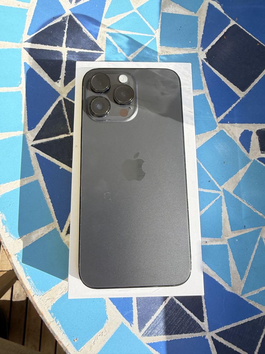 Apple Portables: iPhone 14 Pro Max – D'occasion à Winterthur par adriana_1000