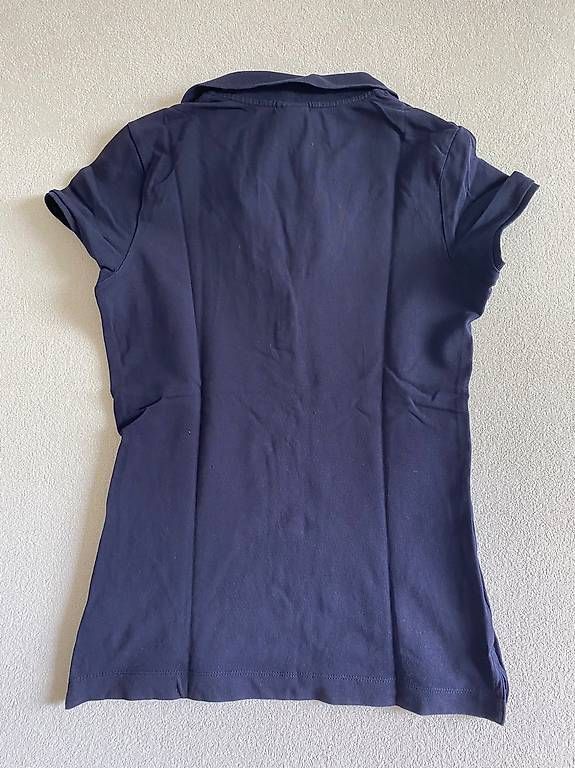 H&M T-Shirts: Haut bleu | H&M | Taille S – Gebraucht aus geneve von cey_5ywd 2