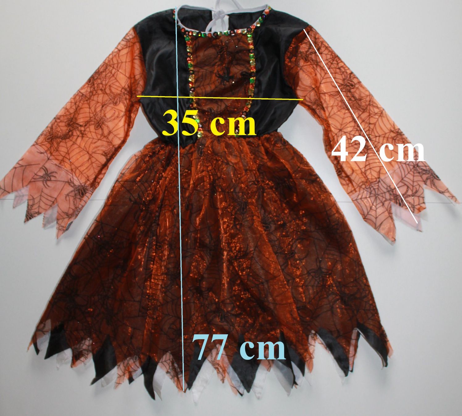 Kostüme: Costume sorcière / Hexe t. 5 - 6 ans – Gebraucht aus Peseux von CoolShoping 1