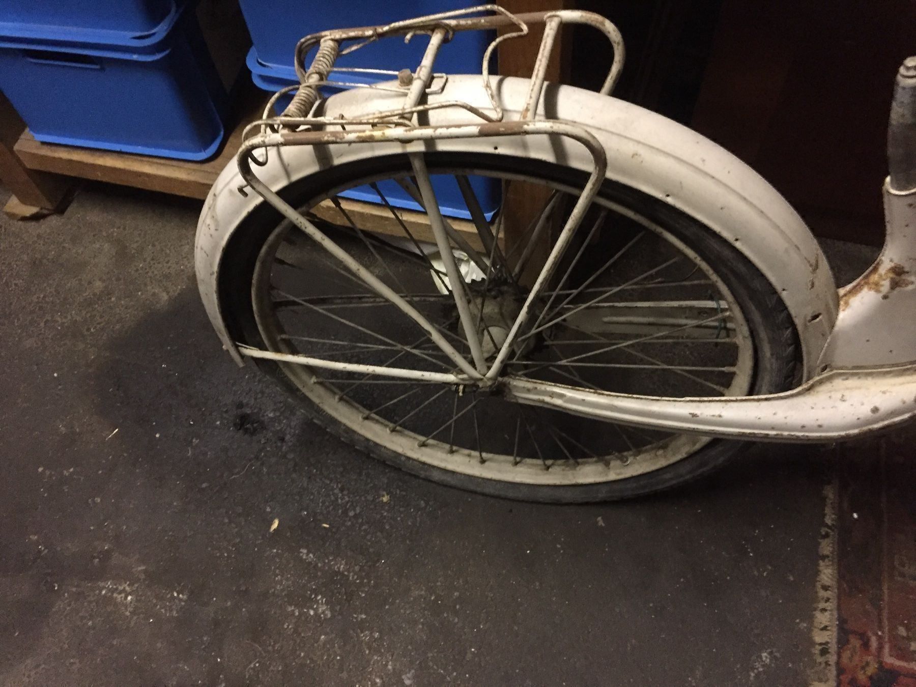 Parti ricambio per ciclomotori: Nsu châssis velomoteur – Usato da Vevey venduto da Chupita-met 3