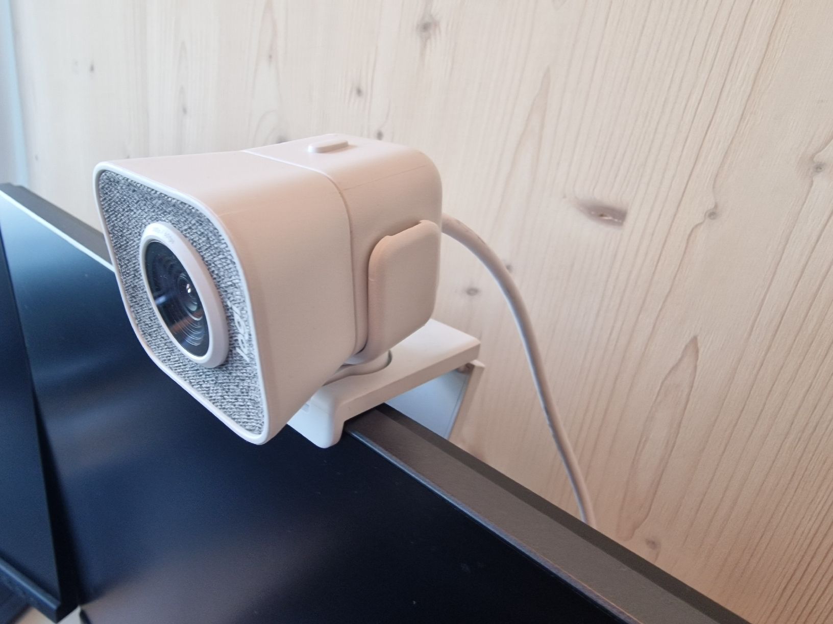 Logitech Webcams: logitech Streamcam – Gebraucht aus bern von Marvin24 3