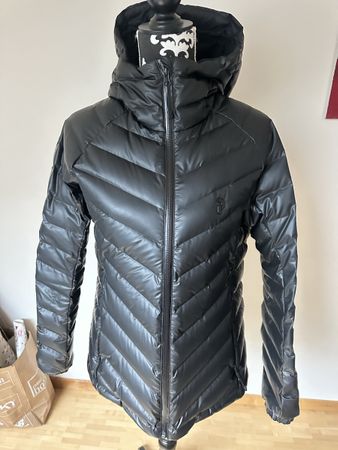 Daunenjacke peak Performance Grösse M