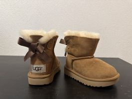UGG Kinder Stiefel Bailey Bow II Grösse 22 braun