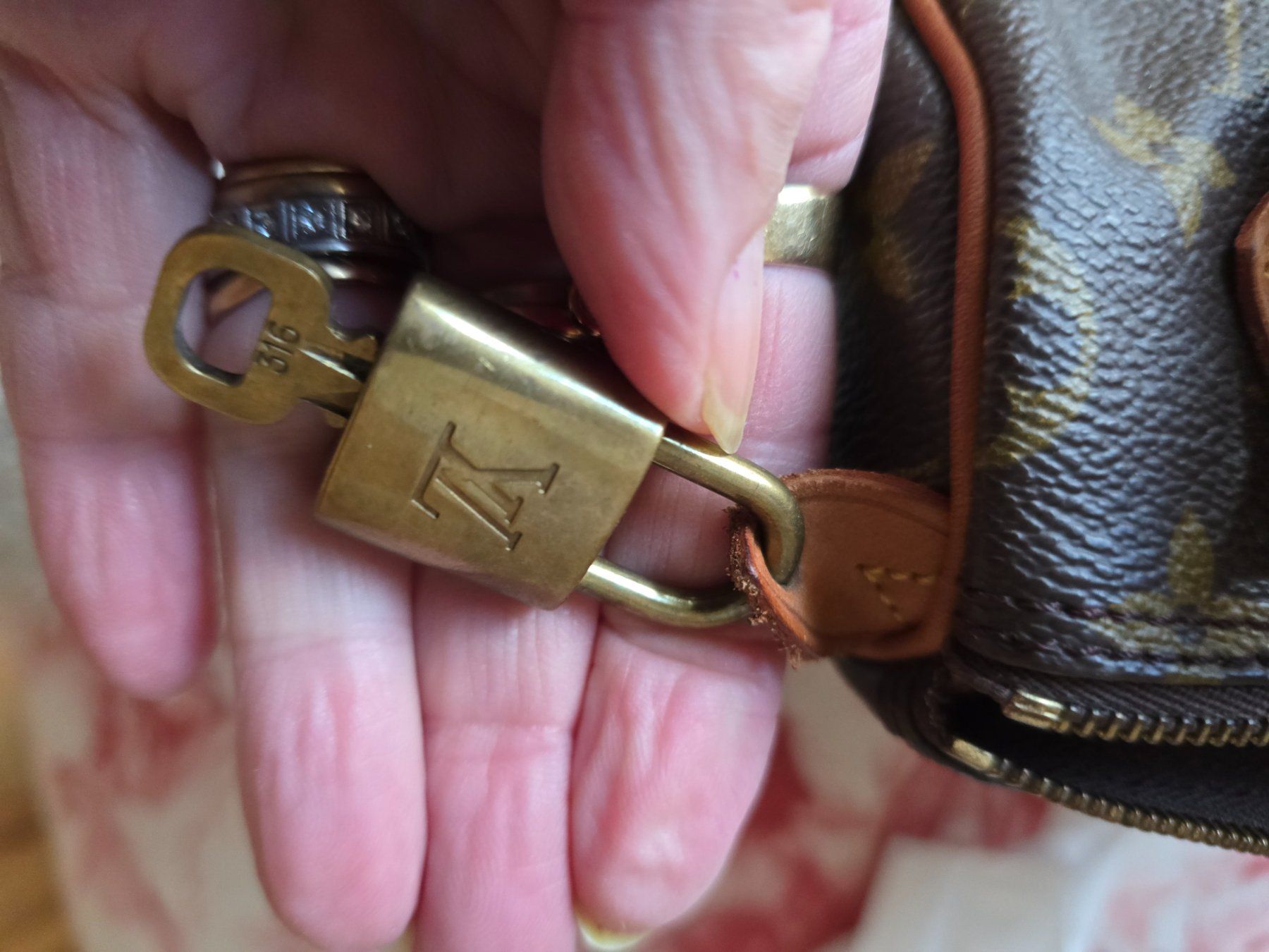 Louis Vuitton Borse: Louis Vuitton Speedy NANO kleine – Usato da Bottmingen venduto da sandy_2 6