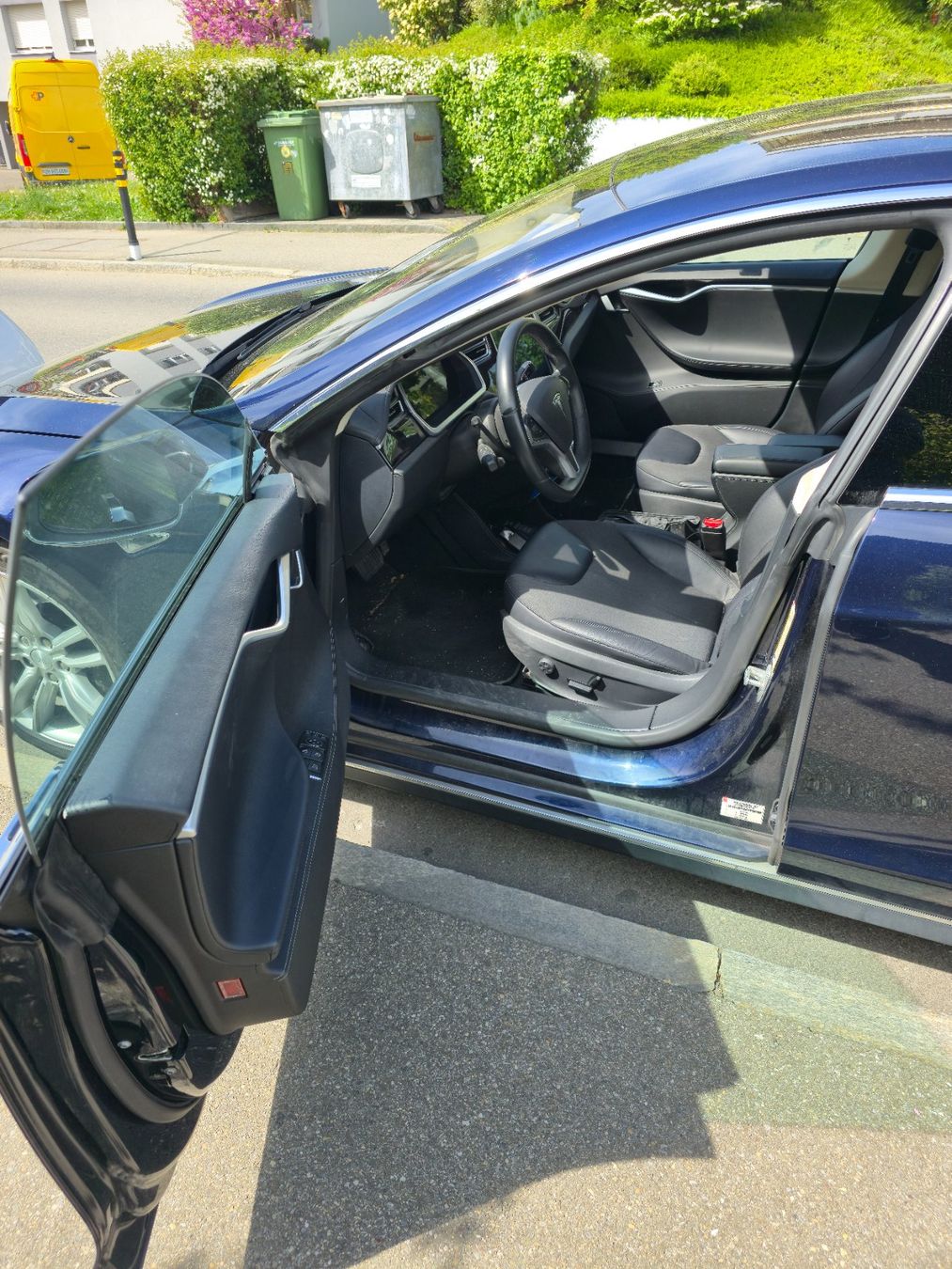 Tesla Automobili: Tesla Model S 85 - Battery Gut! – Usato da Stäfa venduto da pelleva 7