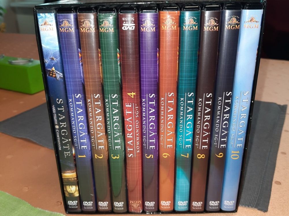 Stargate Kommando SG1 (Komplette Box) Kaufen auf Ricardo