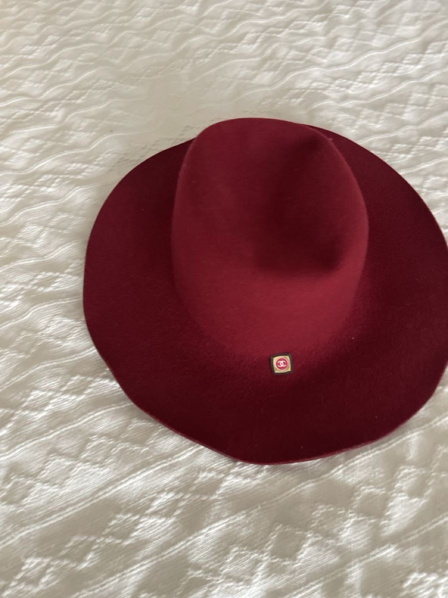 Copricapi, berretti & cappellini: Burgundy Wool Hat - Chic Style – Usato da Winterthur venduto da shp_xcc5 3