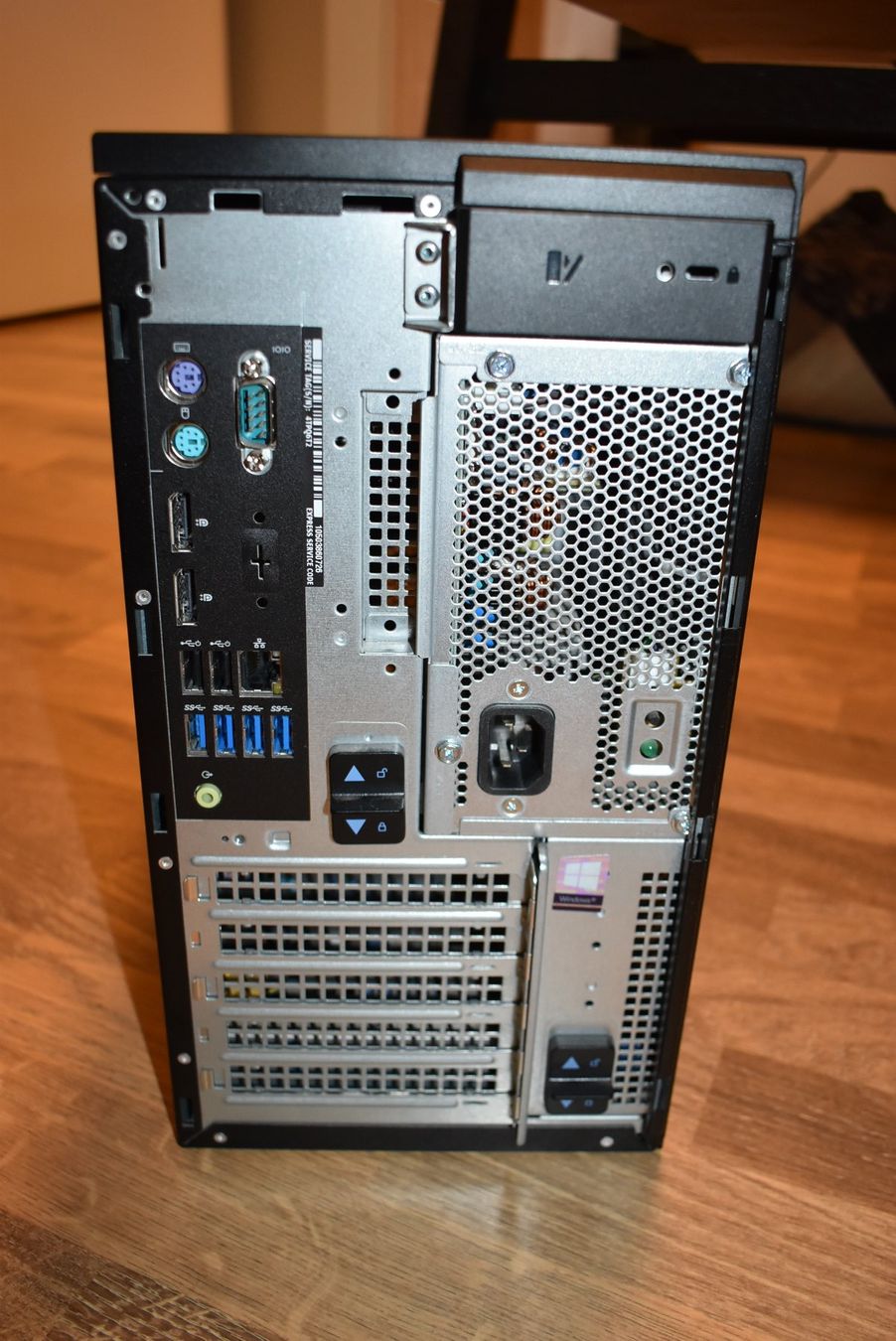 Dell PCs: Dell Precision 3630 Tower mit Windows 11 Pro – Gebraucht aus Schönenberg TG von Scania10 3