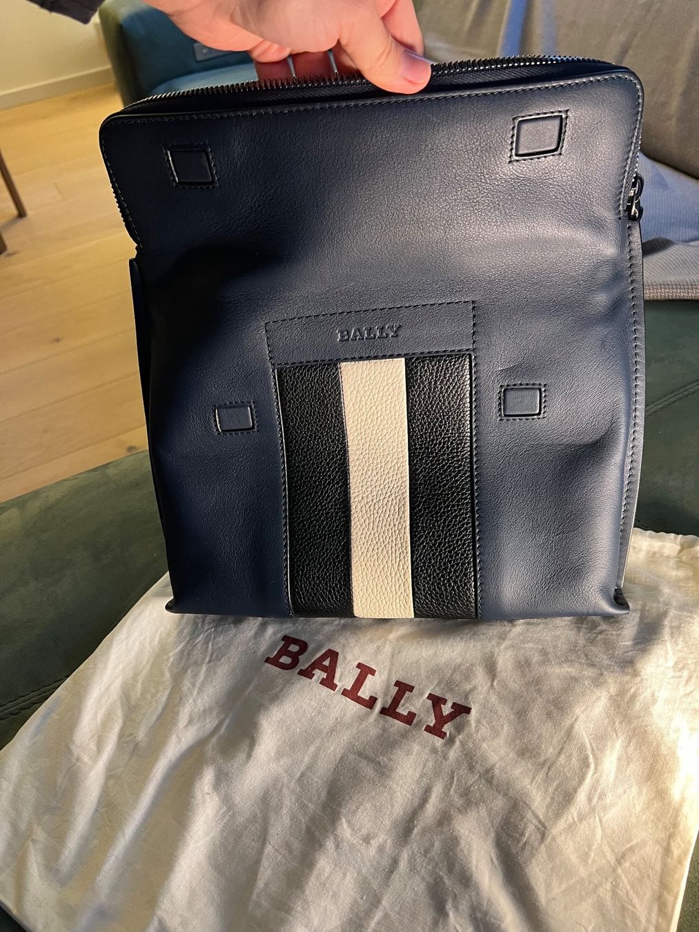 Bally Borse: Bally mens bag – Nuovo (secondo la descrizione) da Corsier GE venduto da Karol_save_planet 4