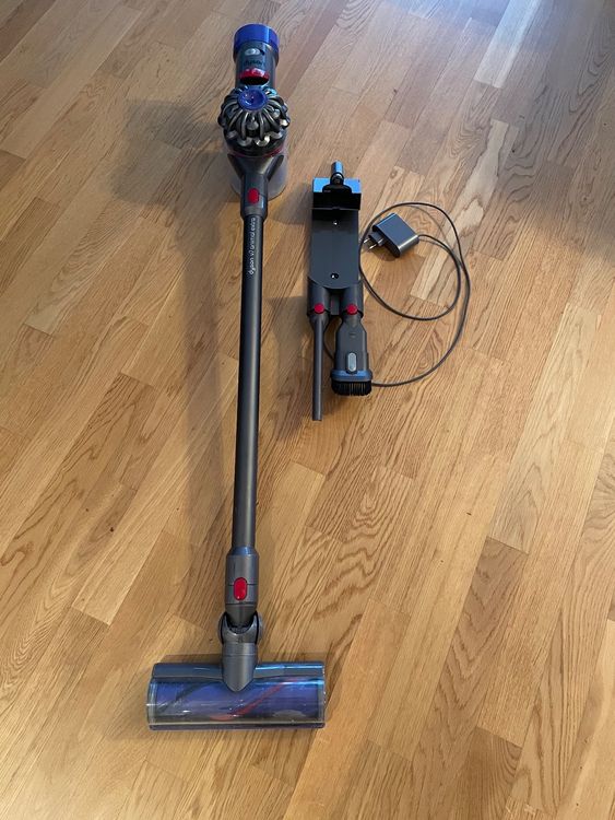 Dyson V7 Animal Extra AkkuBesenstaubsauger Kaufen auf Ricardo