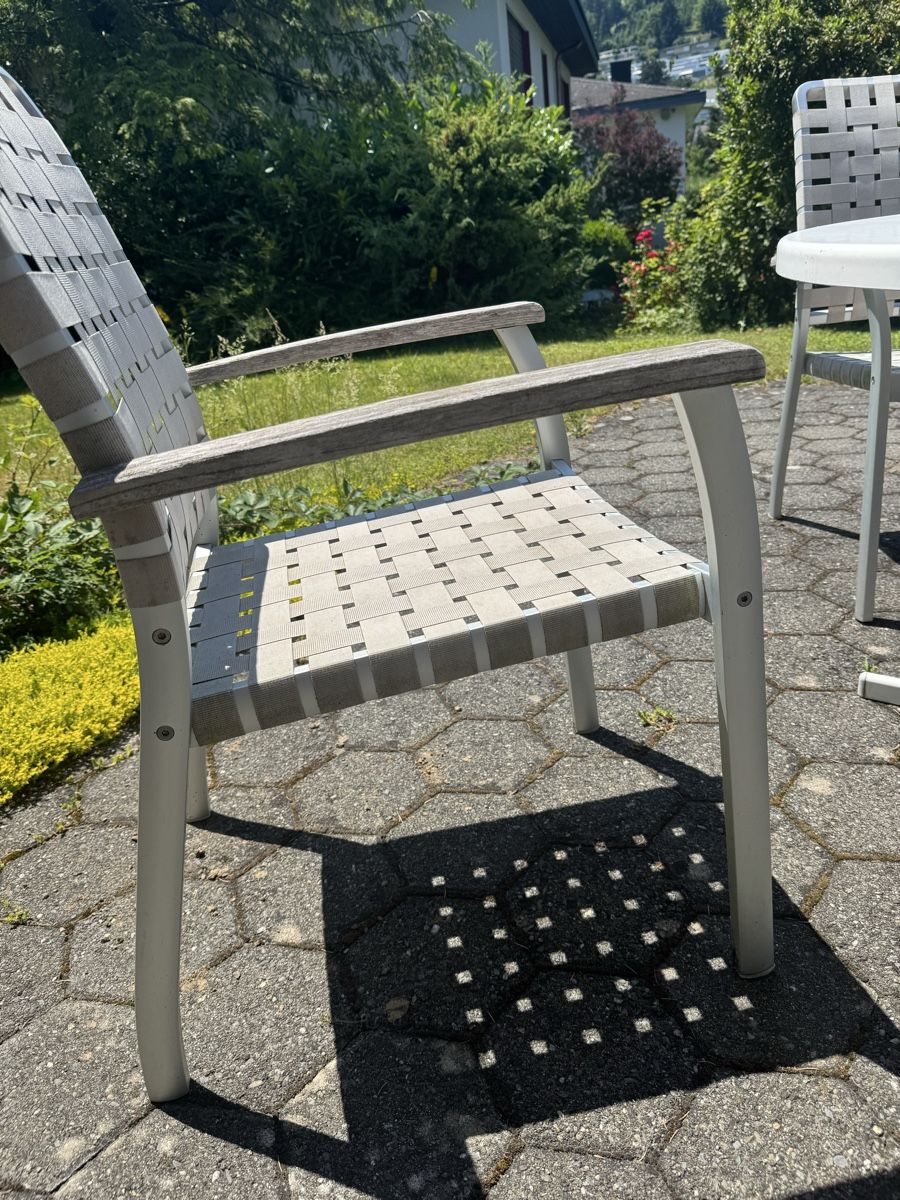 Tavoli: Gartenmöbel  – Usato da Langnau am Albis venduto da pla_2vk5 5
