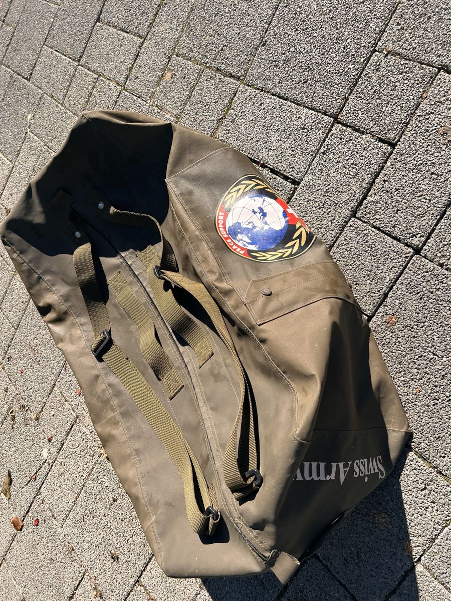 Taschen: Schweizer Armee Tasche Peace Support oliv gebraucht – Gebraucht aus Kerzers von Besecure1 1
