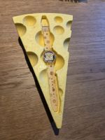 Swatch Gent „Cheesy Toast“ (Modell GK304 / GK304PACK)