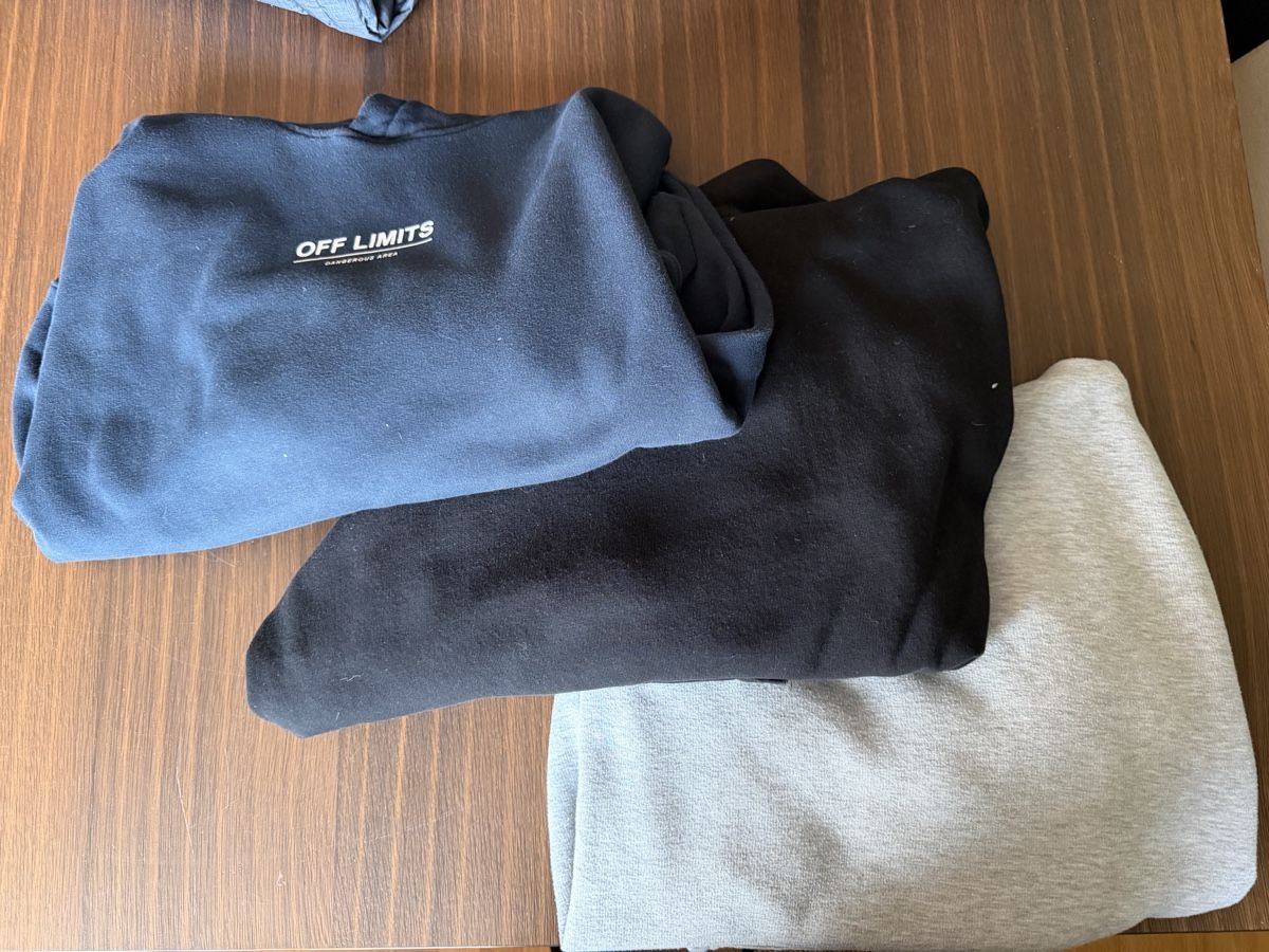 Pullover & Sweatshirts: Hoodies von Off Limits, Grösse XXS – Neu (gemäss Beschreibung) aus Sursee von ste_zr96 1
