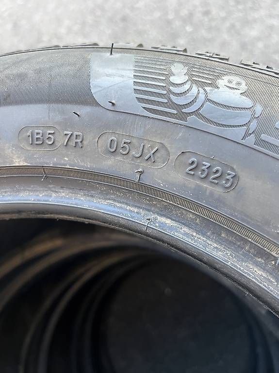 Altro in Scrittura & Disegno: 205/60/16 Michelin Winterreifen  – Usato da Frasnacht venduto da nobloff 4