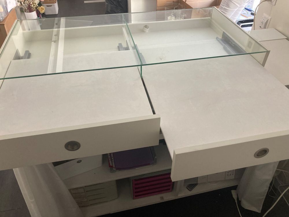 Vetrine: Glas Schmuck Vitrine / Display Aufsatz mit 2 Schubladen – Usato da Meilen venduto da Zen25 4