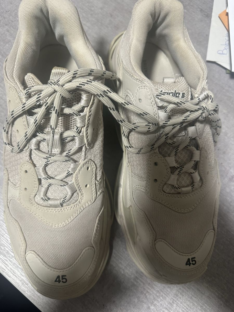 Scarpe da uomo: Balenciaga Triple S Sneaker Beige, Gr. 45 – Usato da Frauenfeld venduto da 1PegPeg1 1