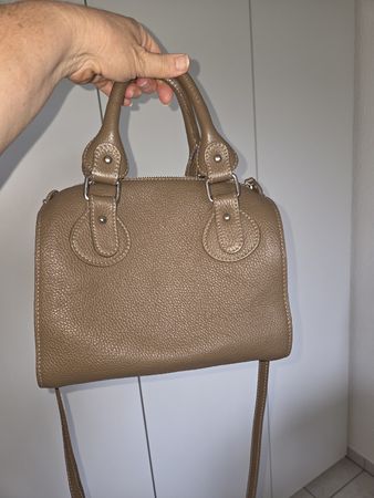 Trendige Handtasche in Taupe
