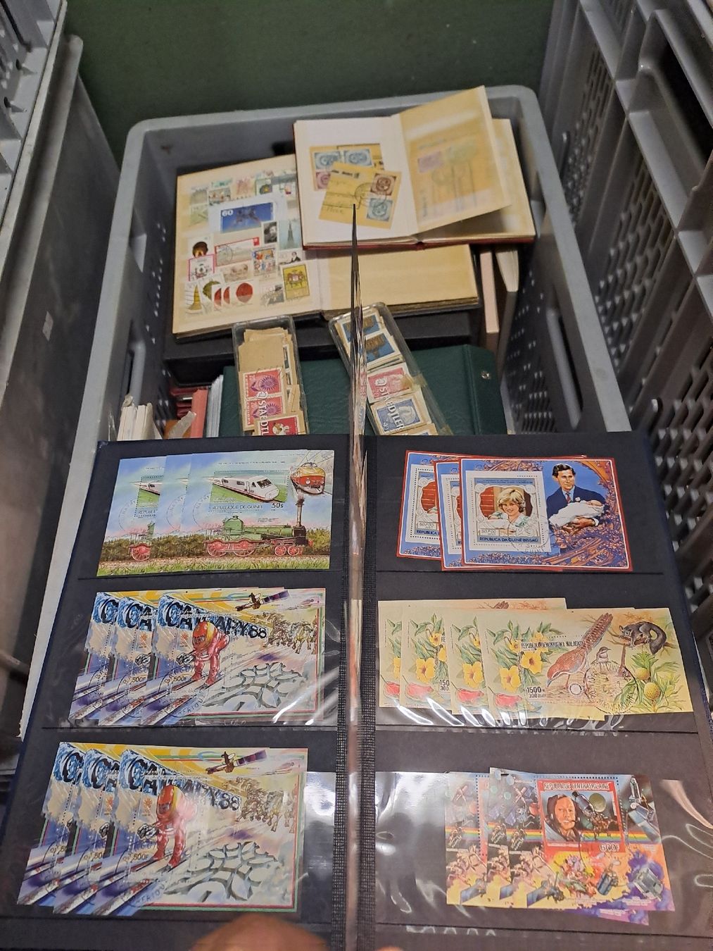 Alben: Briefmarken,brief,ansichtskarten  – Gebraucht aus Basel von Prodan95 6