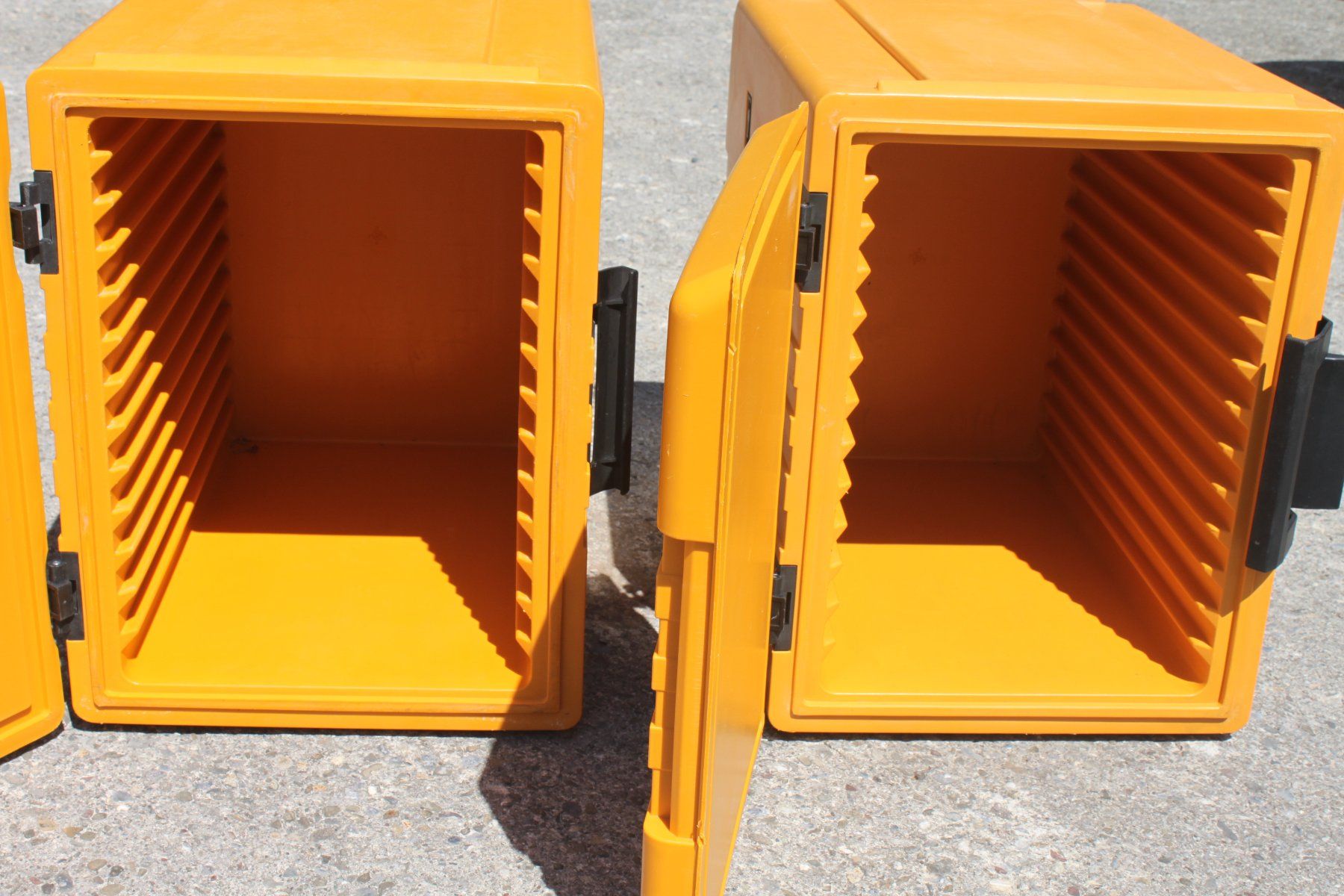 Contenitori & Simili: 2 Rieberwerke Thermoport Gastro Warmhalteboxen – Usato da Glarus venduto da Toni-Glarus 3