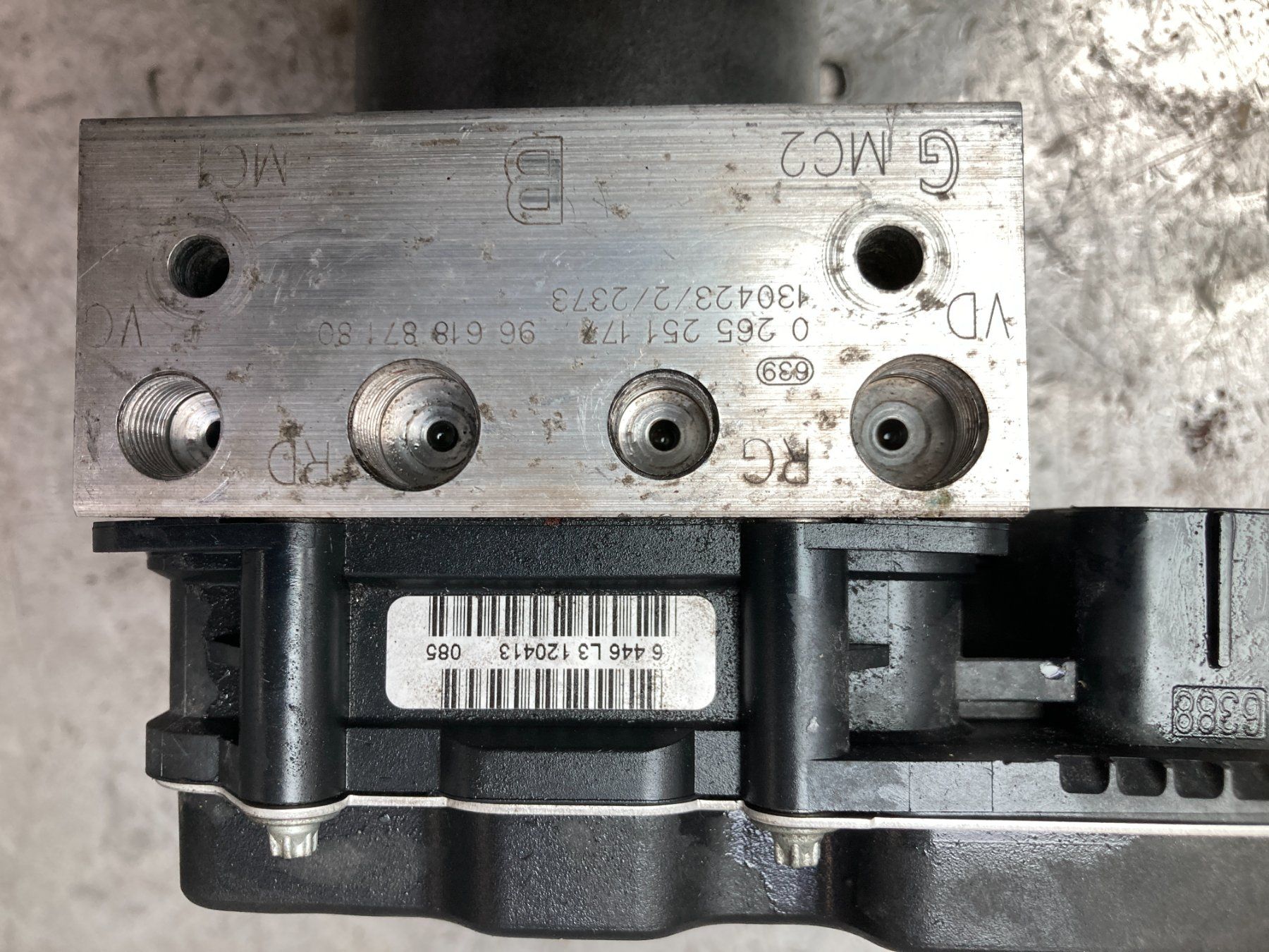 Citroën Tutti pezzi di ricambio auto: ABS Pumpe mit OE-Nummer 0265951434 Citroen Jumpy II – Usato da Cham venduto da WB2223 4