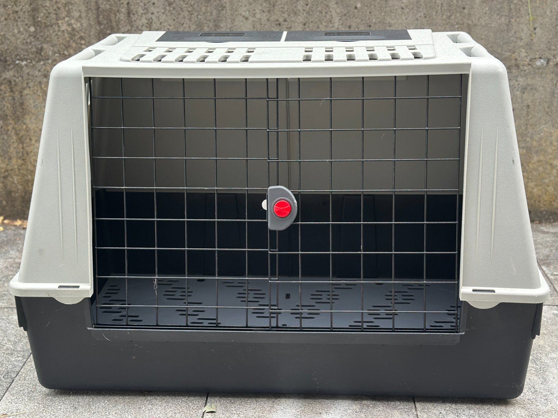 Ferplast Cages, transport & sécurité: Hundebox – D'occasion à Richterswil par CinLi77
