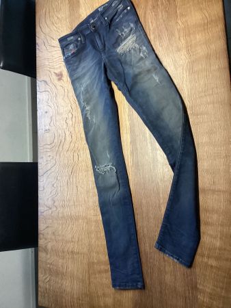 DIESEL HOSE/JEANS GR.26 dunkelblau W26/L32 / SUPER SKINNY