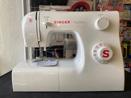 Nähmaschine Singer Tradition 2250, ab Service, 6 M. Garantie