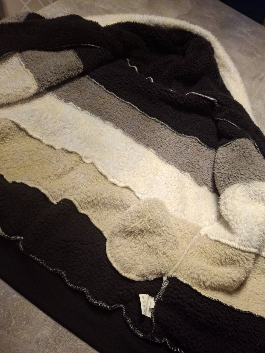 Giacche: Veste matière douce capuchon taille M – Usato da Villiers venduto da san_jn5w 8