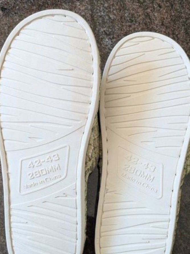 Herrenschuhe: Hausschuh – Neu und originalverpackt aus Bern von KlickUndWeg 2